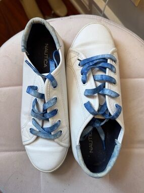 Nautica White Sneakers with Denim Blue Laces
